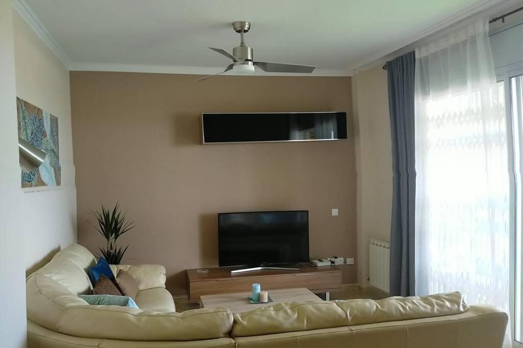 Apartamento Para 5 Personas Frente Al Mar Con Piscina Y Parking กูเบเยส ภายนอก รูปภาพ