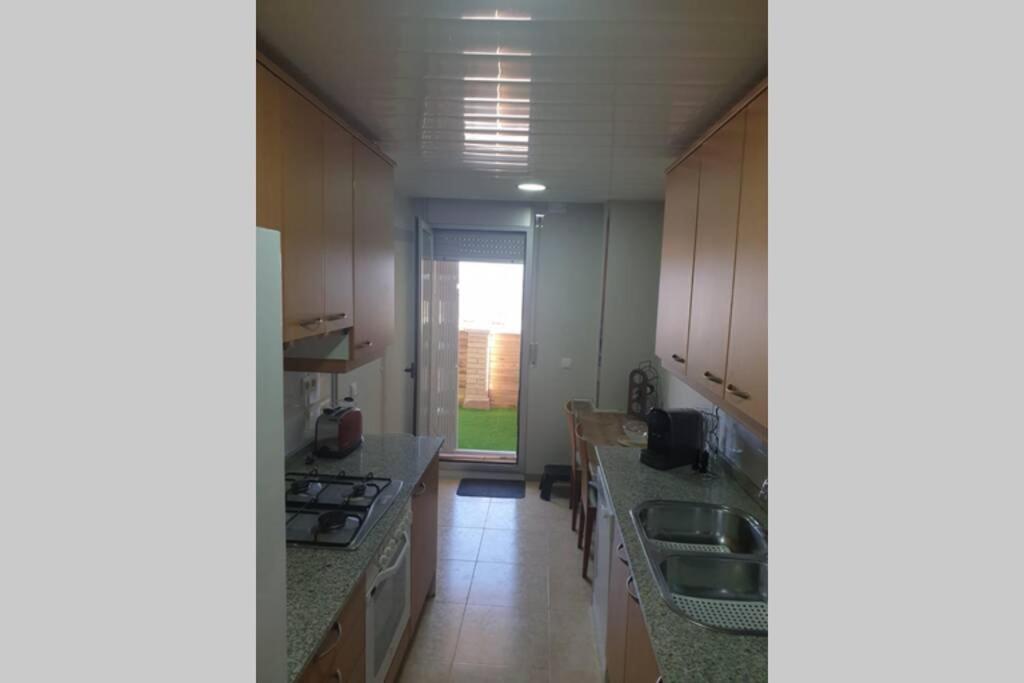 Apartamento Para 5 Personas Frente Al Mar Con Piscina Y Parking กูเบเยส ภายนอก รูปภาพ